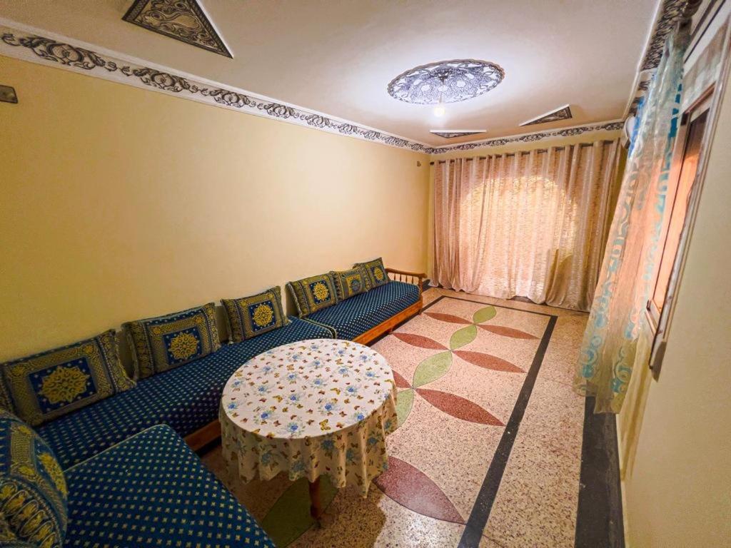 Dar Haut De Gamme Et A Un Prix Imaginaire Hostcom For Families Only 우즈다 외부 사진